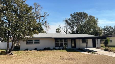 2111 HOLLYWOOD DRIVE