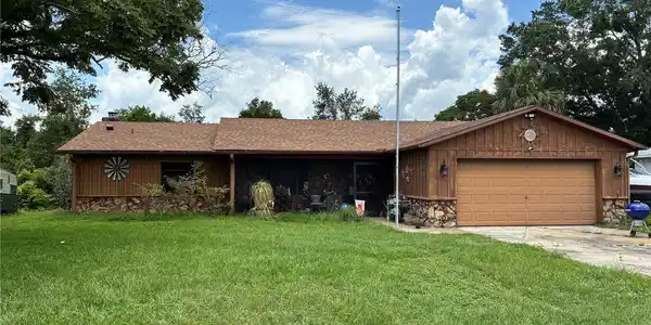 1940 W NEMO DRIVE