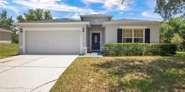 1004 WHITE BARK COURT
