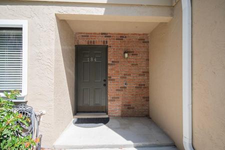 184 SANDLEWOOD TRAIL