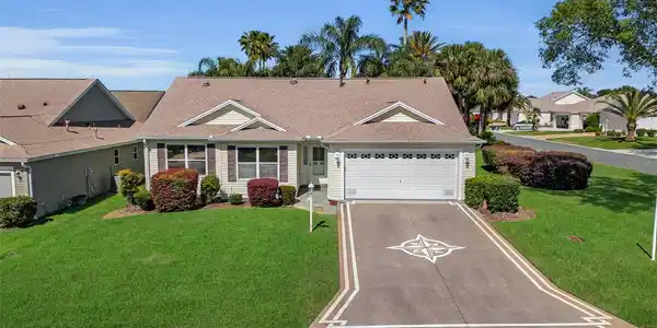 1743 LANDRUM LANE