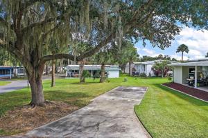 93 COUNTRY GARDENS