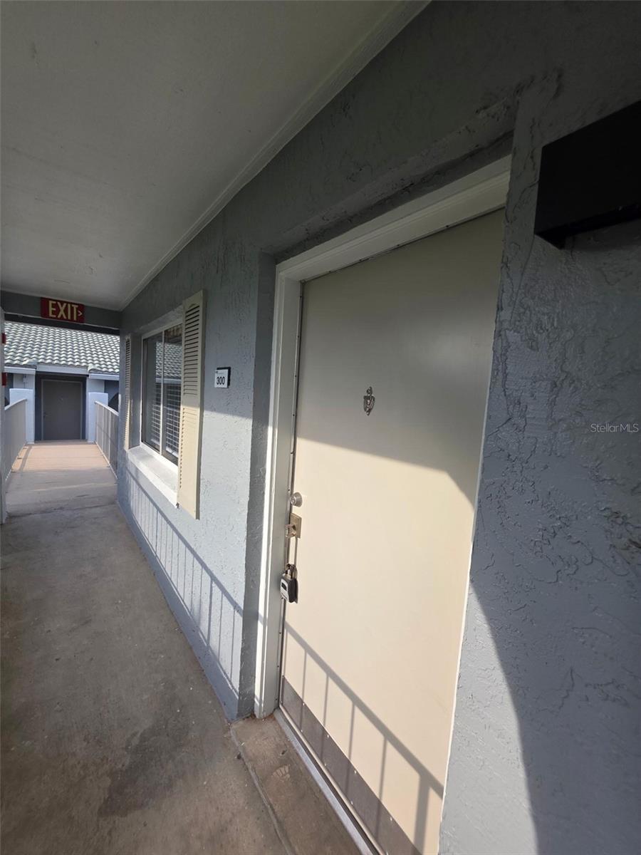 Image 1 Image 1