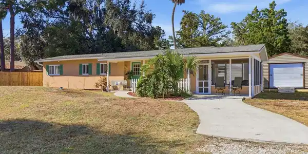 1050 N MIDIRON POINT