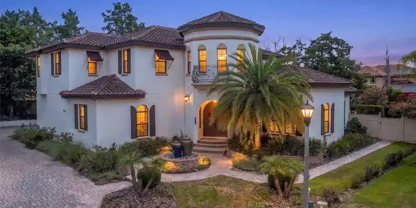2138 TALMAN COURT