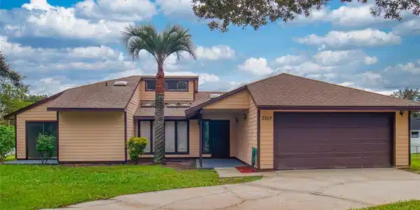 2501 GREENBRIER STREET