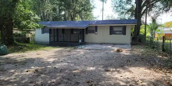 415 21ST SW