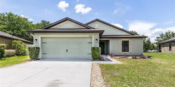 2428 BEXLEY DRIVE