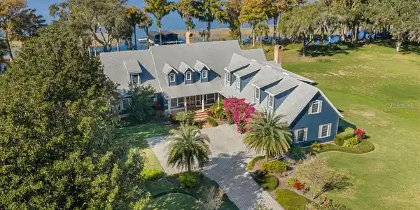 1200 PENINSULA DRIVE