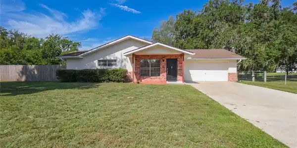 220 N BRAEMAR DRIVE