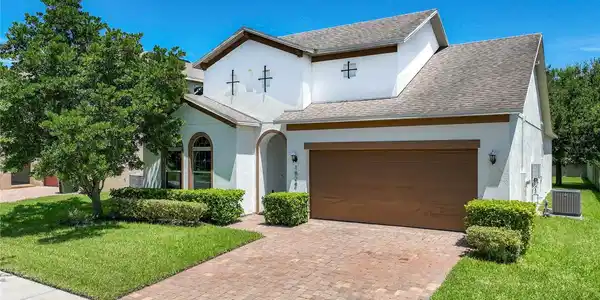 1824 ARDEN OAKS DRIVE