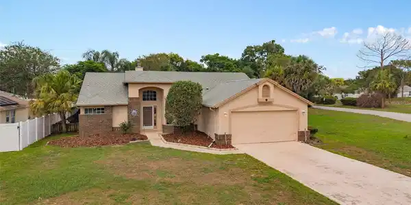 137 MADRONA DRIVE