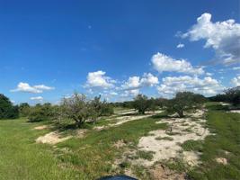 MOUNTAIN DR (THREE LOTS)