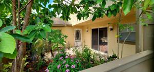 490 WINDMEADOWS