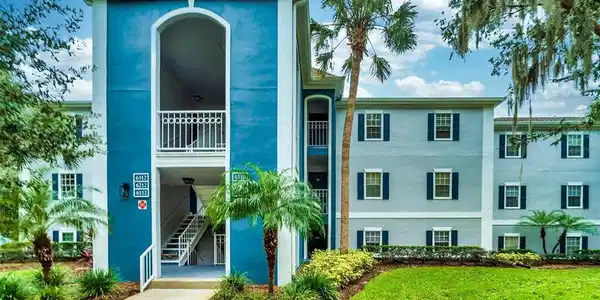 6110 BAYHILL