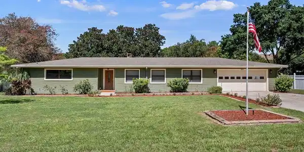 5011 LAKEVIEW