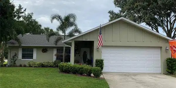 111 EASTRIDGE