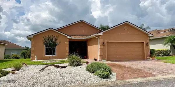 4421 STRATHMORE