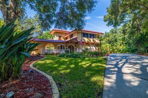 2532 LAKESIDE