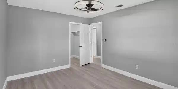 Image 4 Image 4