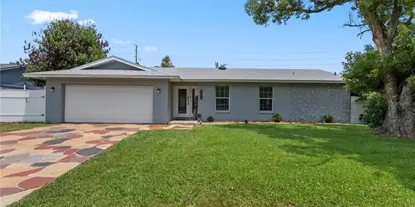 961 APPLE LANE