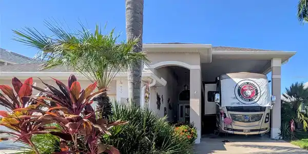 16543 CITRUS PARKWAY