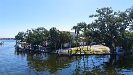 1231 STARBOARD LANE