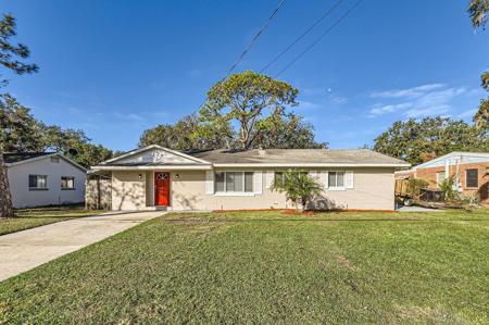 1009 PERKINS STREET