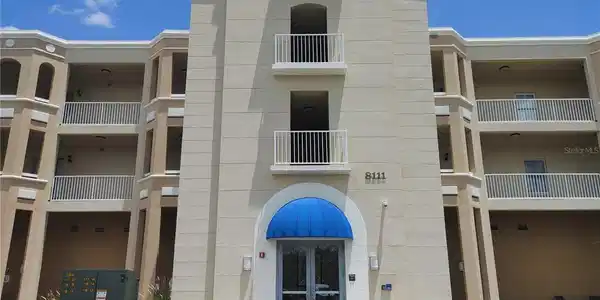 8111 LAKEWOOD MAIN