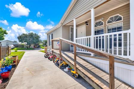 4 CAYMAN CIRCLE