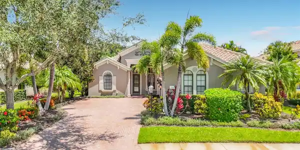 7668 SILVERWOOD COURT