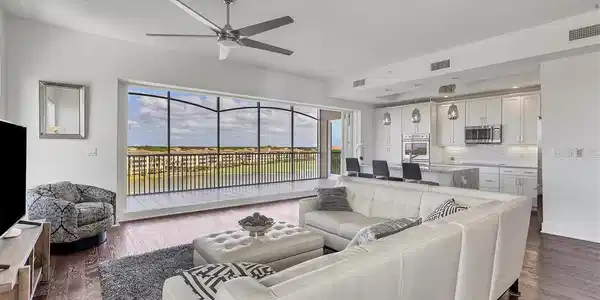10530 BOARDWALK LOOP