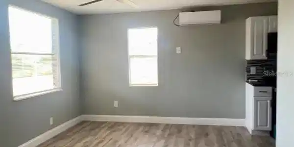 Image 4 Image 4