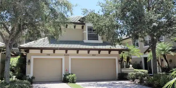 6426 MOORINGS POINT CIRCLE