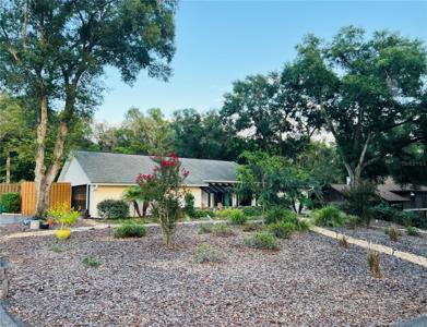 1211 CROOKED LAKE