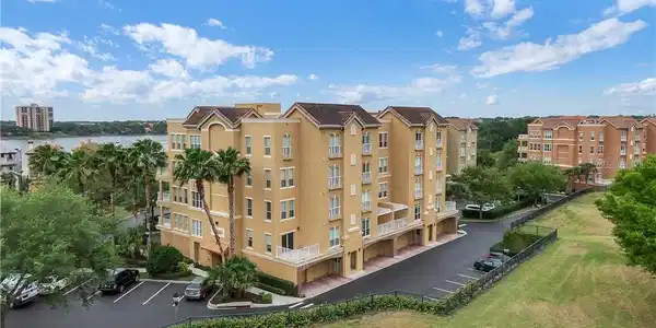 7500 TOSCANA BOULEVARD