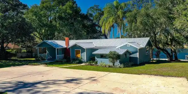 6548 BROOKLYN BAY