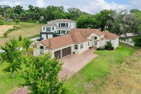 1837 MOORINGS COURT