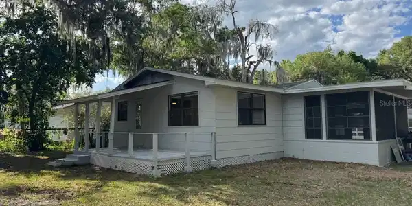 1051 CR 464