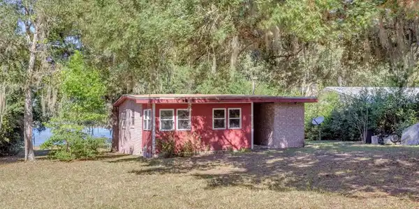 5589 COUNTY ROAD 352