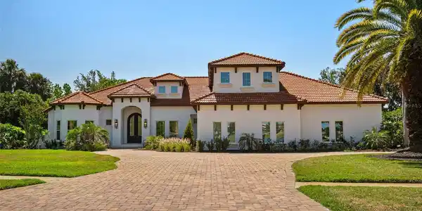 14511 ISLEVIEW DRIVE
