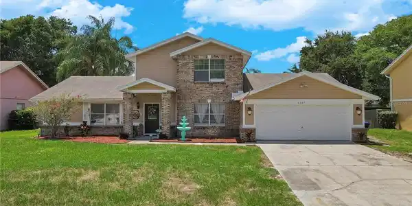 6357 BROOKHILL