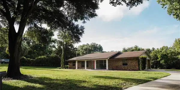 9600 AMBLESIDE DRIVE