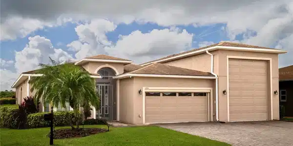 3834 LITCHFIELD LOOP