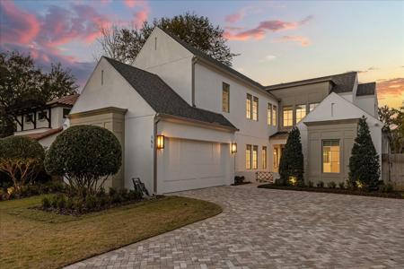 151 OAKWOOD WAY