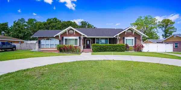 107 LAKE HOWARD DRIVE NW