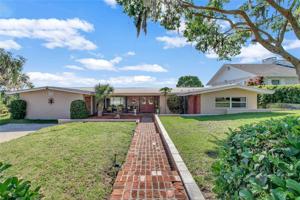 1202 LAKE OTIS SE