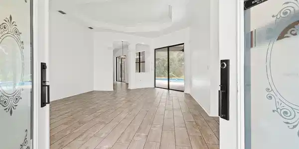 Image 4 Image 4