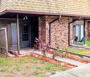 1836 N CRYSTAL LAKE DRIVE