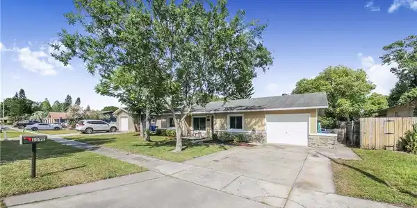 1592 FOXRIDGE SW